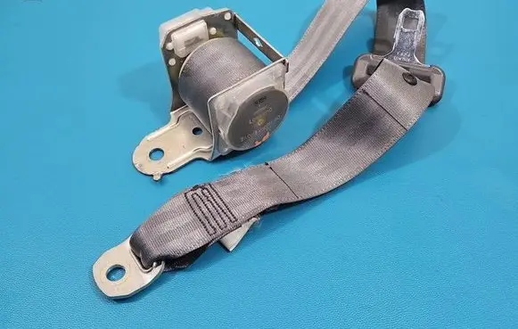 Toyota Prius (XW20) Rear seatbelt 7L7250 IMPRK1529970