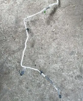 Ford C-MAX I Air conditioning (A/C) pipe/hose