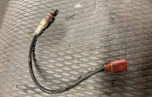 Volkswagen PASSAT B6 Lambda probe sensor 03C906262T