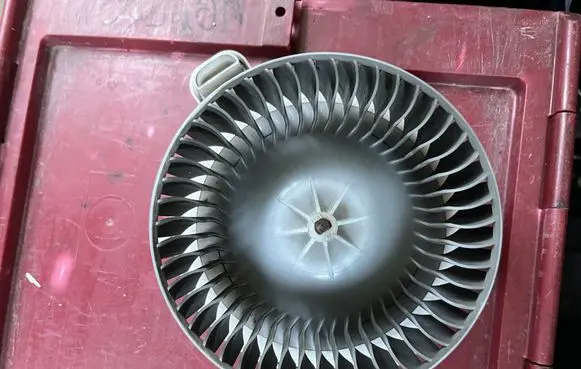 Heater fan/blower