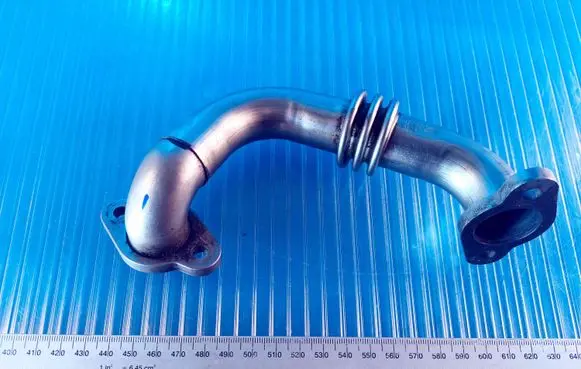 Volkswagen Crafter Engine coolant pipe/hose 03L131521A