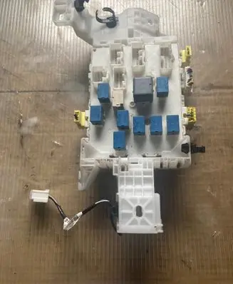 Suzuki SX4 S-Cross Fuse module AA1A4881