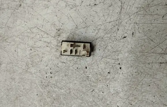 Ford Sierra Windscreen/window heater switch 83BG18C621AA