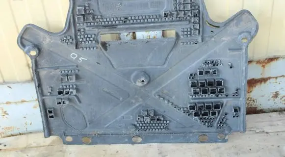 Audi Q5 SQ5 Front underbody cover/under tray 8K1863822L 8K2863822L