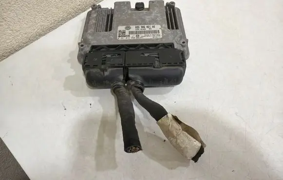 Volkswagen Caddy Engine control unit/module 03G906021AQ