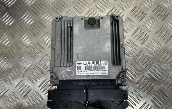 Volkswagen PASSAT B8 Engine control unit/module 04L907309R