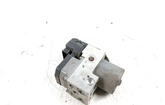 Mitsubishi Carisma ABS Pump MR475701