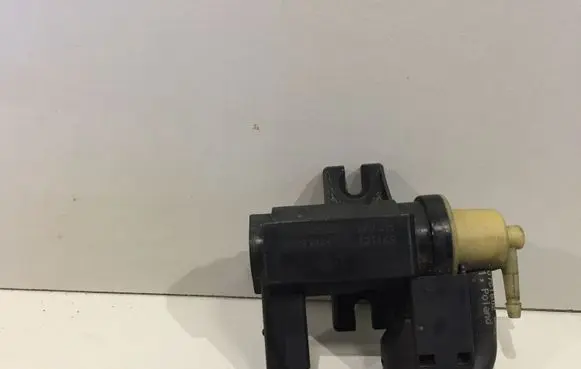 Volvo XC60 Turbo solenoid valve 31293964 70232502