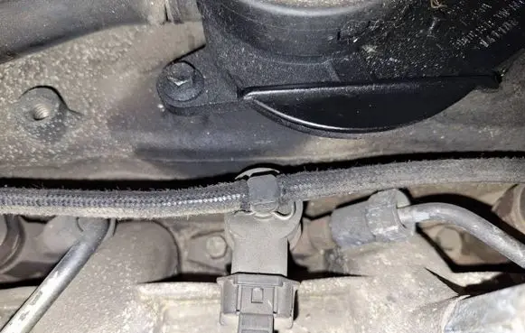 Chrysler Grand Voyager IV Fuel injector 044510059