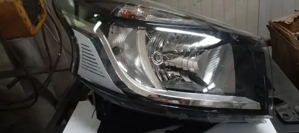 Renault Trafic III (X82) Headlight/headlamp 260109424R 1EE01141022