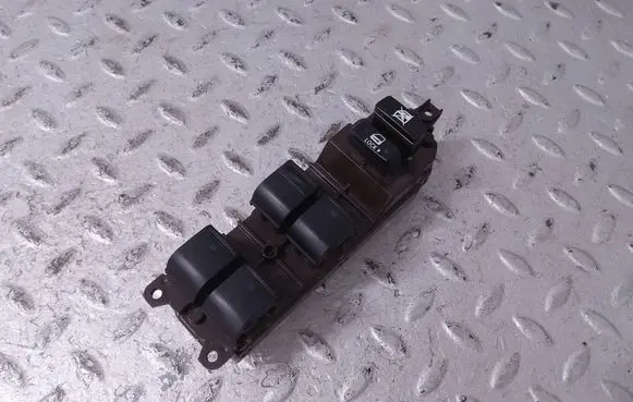 Lexus GS 300 350 430 450H Electric window control switch 8404030120