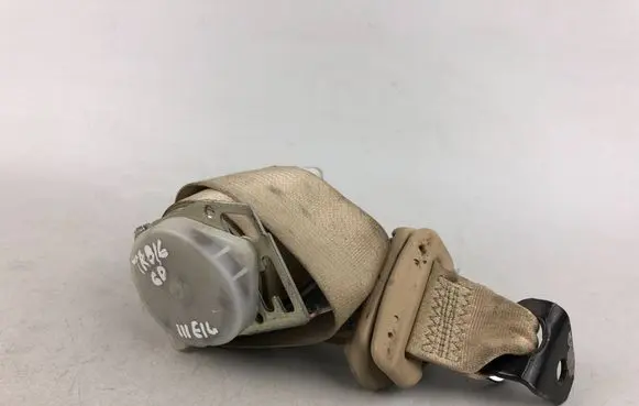 Subaru Tribeca Rear seatbelt TIS019