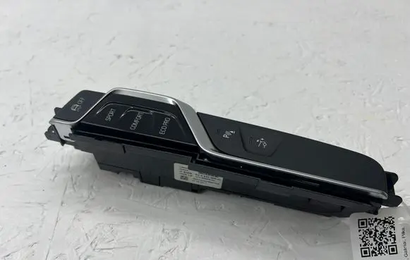 BMW 6 G32 Gran Turismo Dashboard side air vent grill/cover trim 6843968