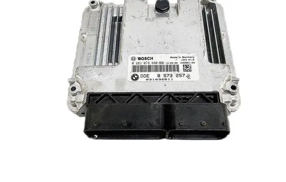 BMW 5 F10 F11 Engine control unit/module 8573257