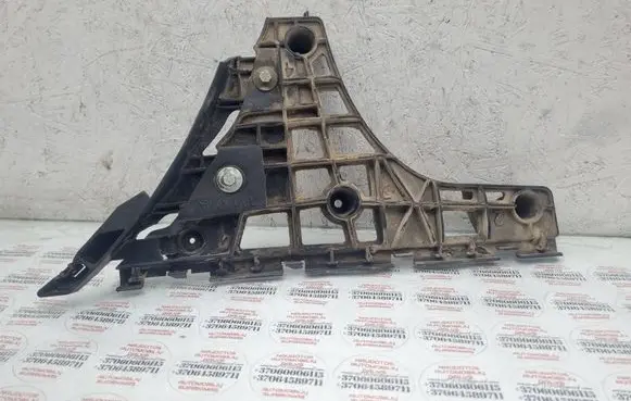 Audi A4 S4 B5 8D Rear bumper mounting bracket 8D9807484AA