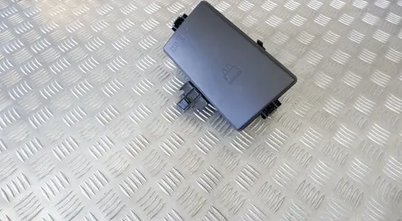Volkswagen Tiguan Fuse box set 5Q0907361G 5Q0937132A