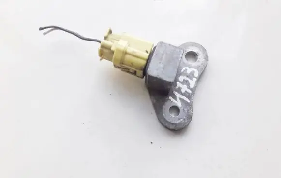 Nissan Qashqai+2 Airbag deployment crash/impact sensor