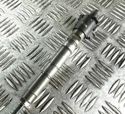 Volvo V70 Fuel injector 31303238 0445116046