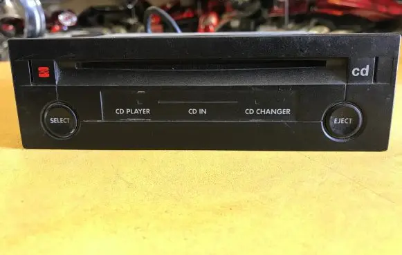 Seat Leon (1M) CD/DVD changer 