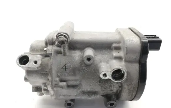 Toyota Corolla E210 E21 Air conditioning (A/C) compressor (pump) ESB20C 0424001201