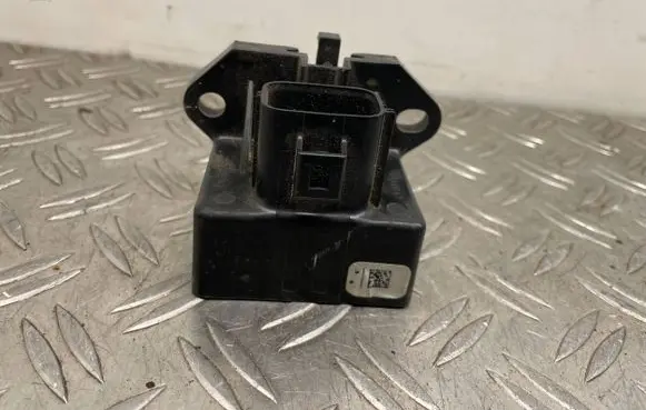 Lincoln MKZ II Fuel injection pump control unit/module CJ5A9D370FB
