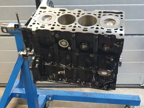 Mercedes-Benz Sprinter W906 Engine block OM651