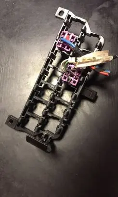 Audi A6 S6 C5 4B Fuse module 8D0937503E
