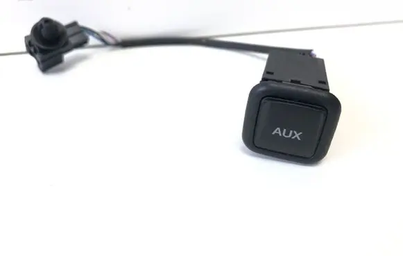 Audi A6 S6 C7 4G AUX in-socket connector 4G0035474