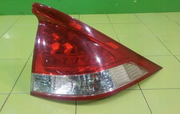 Honda Insight Rear/tail lights 