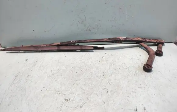 BMW 5 E39 Front wiper blade arm 102087