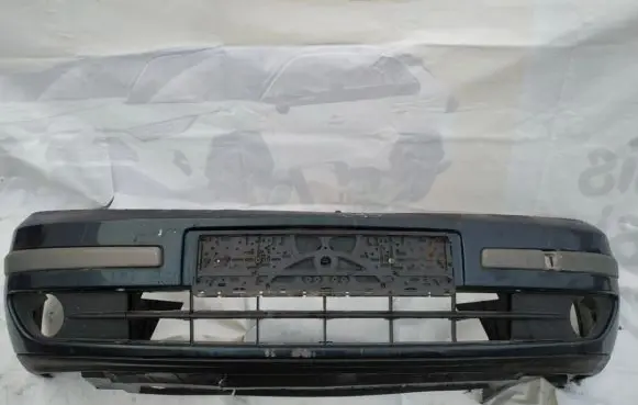 Renault Laguna II Front bumper zaias