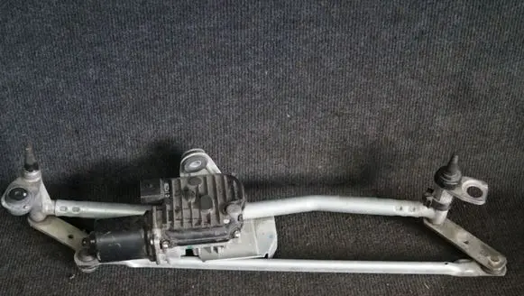 Volkswagen PASSAT B7 Front wiper linkage and motor 3AB955023