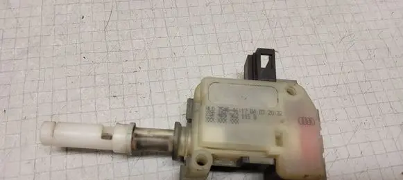 Volkswagen PASSAT B5.5 Central locking motor 4B9962115B