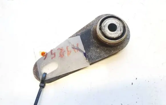 Citroen C5 Engine mount bracket