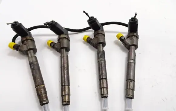 Mercedes-Benz CLC CL203 Fuel injector 0445110238