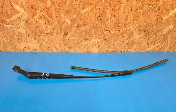 Opel Zafira B Front wiper blade arm 13145564