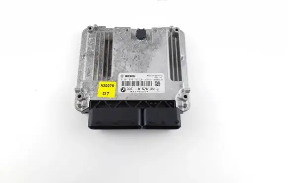 BMW 3 F30 F35 F31 Engine control unit/module 8576341 0281030325 031303934