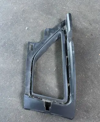 Volkswagen Golf Sportsvan Front fog light trim/grill 510853211C