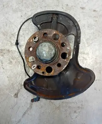 Mercedes-Benz C W204 Front wheel hub spindle knuckle