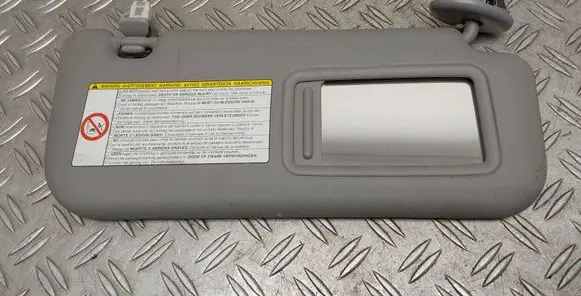 Toyota Yaris Sun visor
