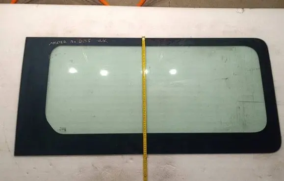 Renault Master III Rear side window DOT682AS2M3236 43R001583