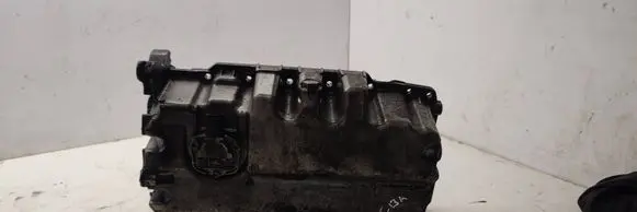 Oil sump