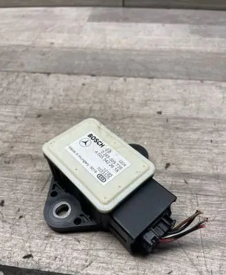 Mercedes-Benz E W212 ESP acceleration yaw rate sensor A0055422618 0265005735 7033325