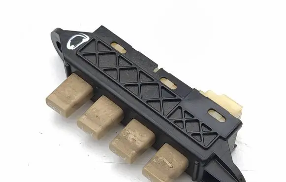 Lexus IS 220D-250-350 Seat memory switch 15A988 15A989