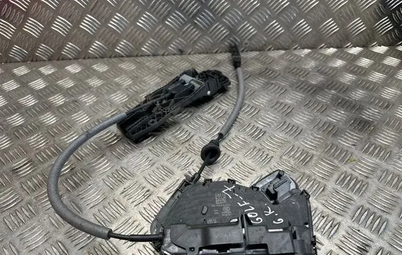 Volkswagen Golf VII Rear door lock 5TA839015L A046465
