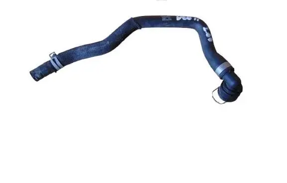 Volvo V60 Engine coolant pipe/hose 32339327