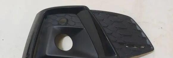 Audi A5 Front bumper lower grill 8W6807682T