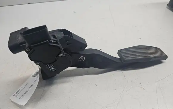 Opel Zafira A Accelerator throttle pedal 0281002298