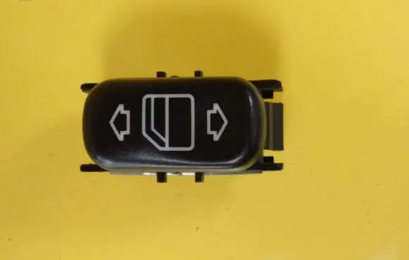 Mercedes-Benz S W220 Electric window control switch 2208201210