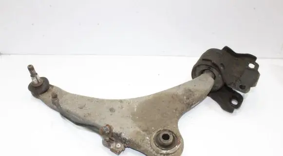 Volvo V60 Front lower control arm/wishbone
